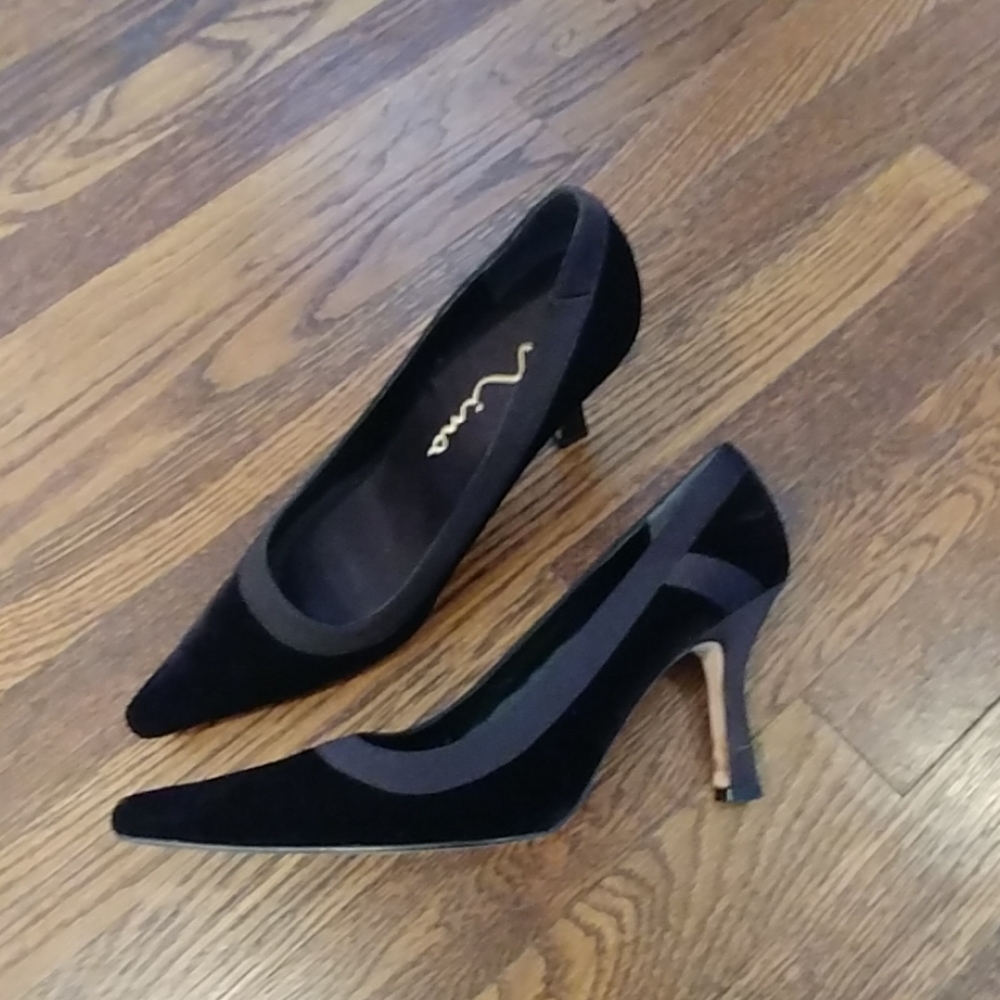 Nina black velvet heels